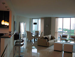 3030 Aventura living room