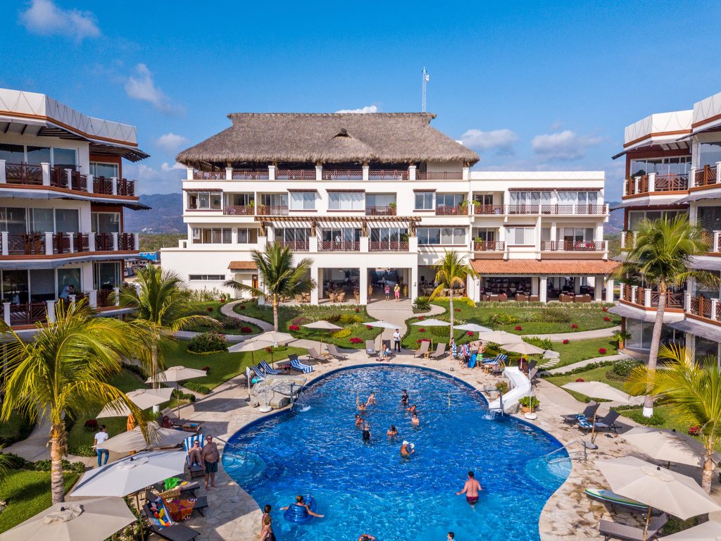 Vivo Resorts, Beachfront Condos, Puerto Escondido Mexico, Gated Resort